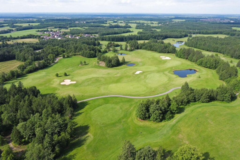 Parcours golf de Saint-Julien : avis et infos utiles