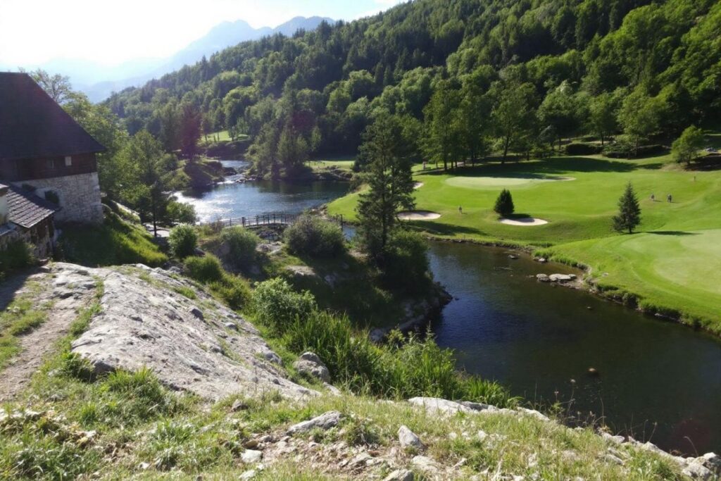 Parcours golf Grenoble Charmeil : infos, avis et tarifs